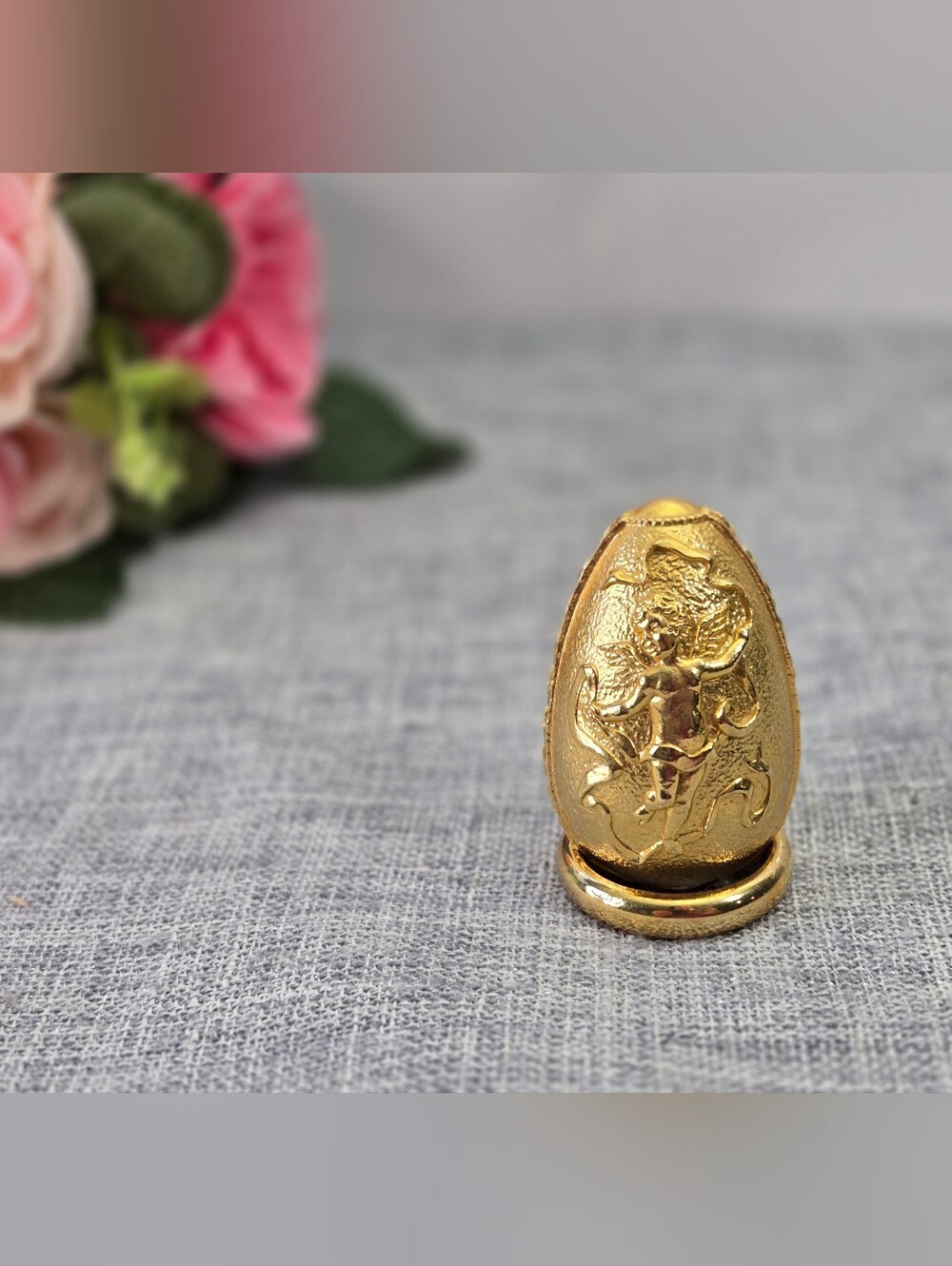 Vintage 1988 Franklin Mint Golden Rococo Decorative Egg Cherub Cupid Figurine